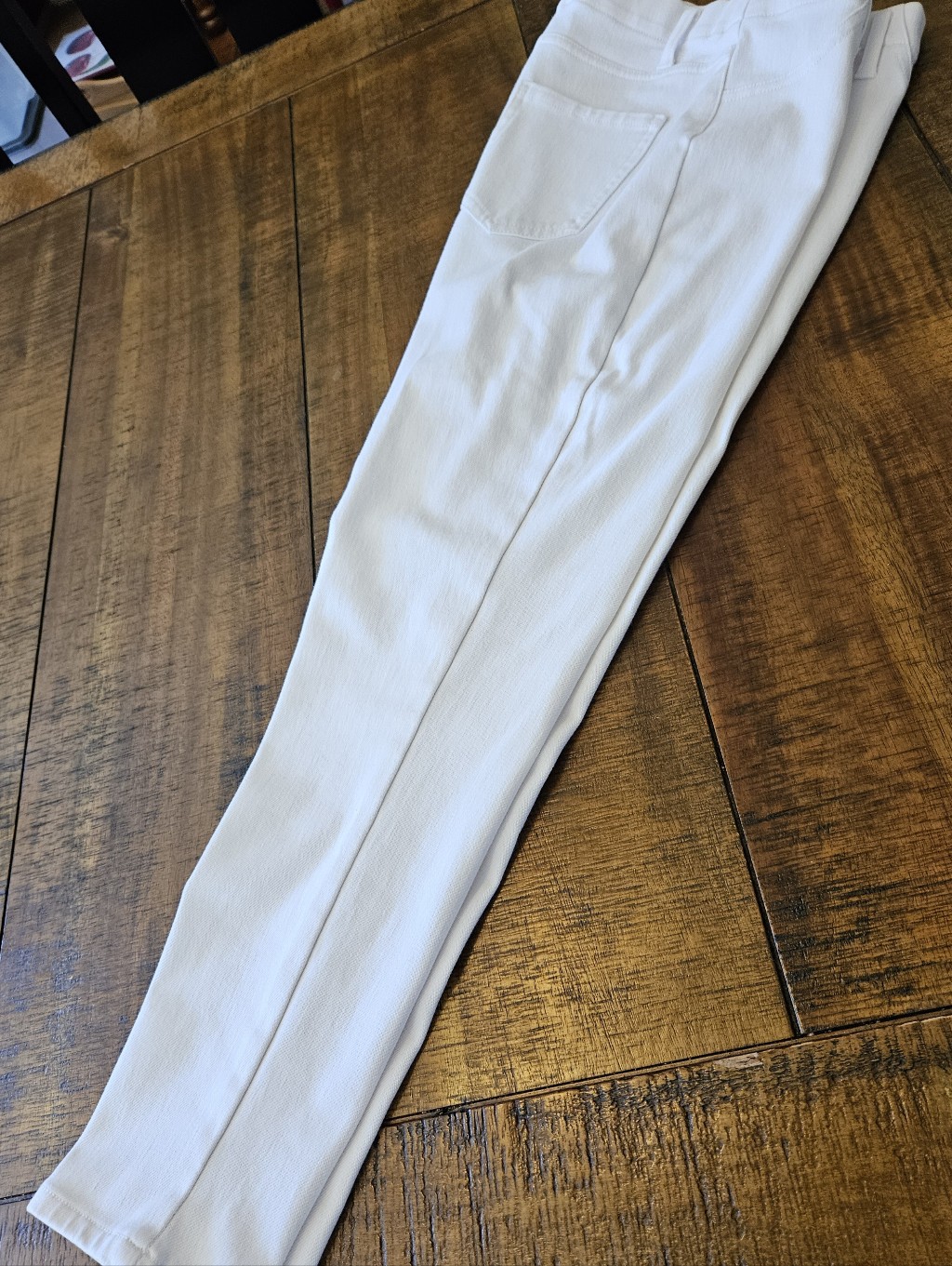 Faded Glory Women's White Stretch Jeggings. Stretchy. Fits Like M Or S.